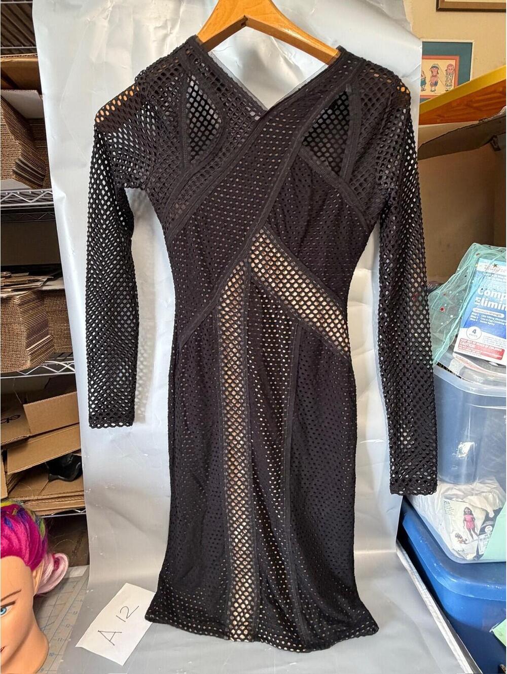 BCBGMAXAZRIA Black Mesh Overlay‎ Long Sleeve Sheath Dress Women's Size XS